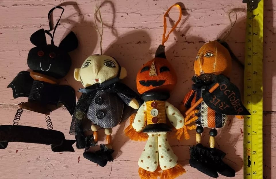 Halloween Ghost Pumpkin Spooky Ornament Tree With Charms. Pre-owned Halloween Paper Mache Black Cat Hanging Ornament Primative Folk Art Whimsical Pre-owned